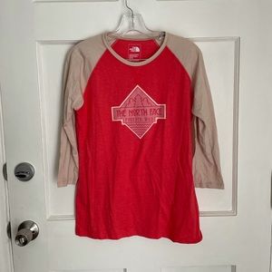 THE NORTH FACE QUARTER SLEEVE SHIRT!